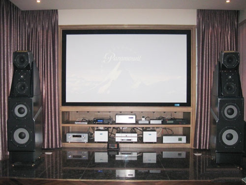 iControl-惠州某别墅家庭影院.jpg